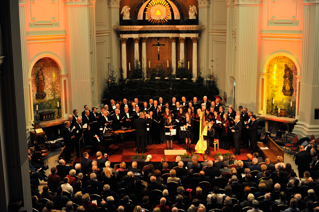 Oudenbosch'Mannenkoor en AMT